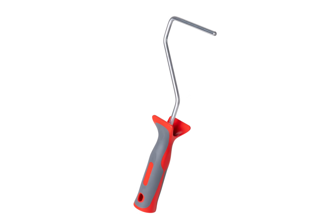Cadre de rouleau à peinture compact avec poignée ergonomique rouge et grise et tige métallique coudée pour fixer une housse de mini-rouleau, présenté sur fond blanc.