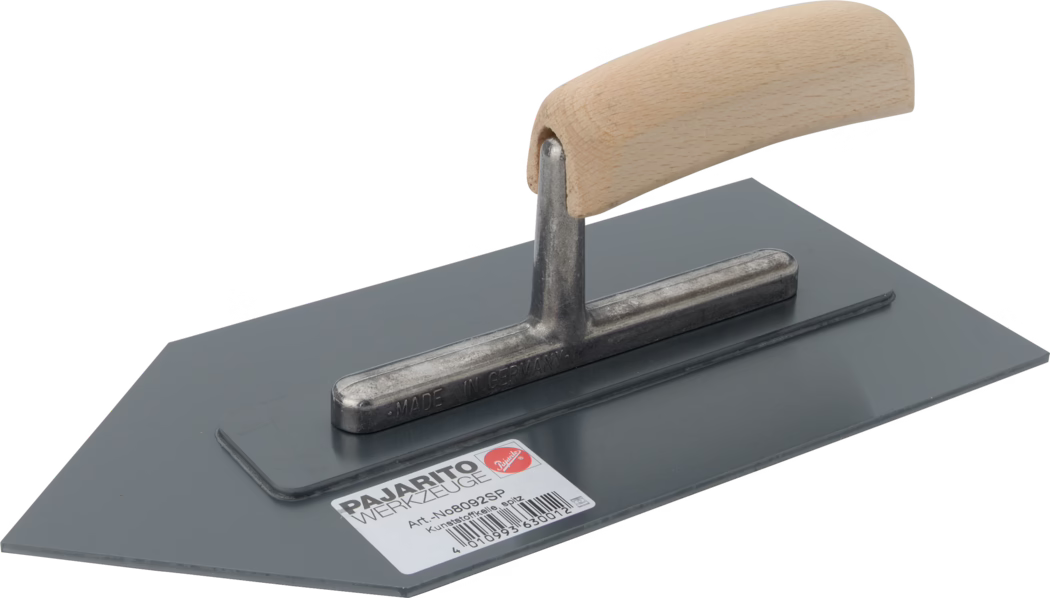 Pajarito_Dummy_Plastic smoothing trowel pointed_036595_2021-02 A pointed plastering trowel photographed on a white background. The tool features a flat steel blade with a smooth gray protective coating and a beveled pointed nose for reaching corners. A short vertical metal shank connects the blade to a gently curved light-wood handle with visible grain, and the metal shank is stamped "MADE IN GERMANY." A white product label on the blade reads "PAJARITO WERKZEUGE" with an article number and a barcode. This trowel is intended for spreading and smoothing plaster, mortar or tile adhesive, with the pointed tip useful for detailed work and edges.